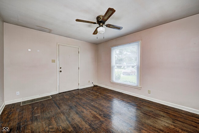 5376 W 10th St in Indianapolis, IN - Building Photo - Building Photo