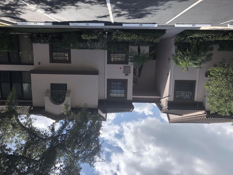 5438 Verona Dr-Unit -D in Boynton Beach, FL - Building Photo