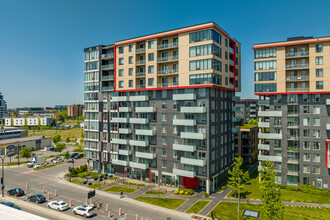 Rouge Condos in Mt Royal, QC - Building Photo - Building Photo