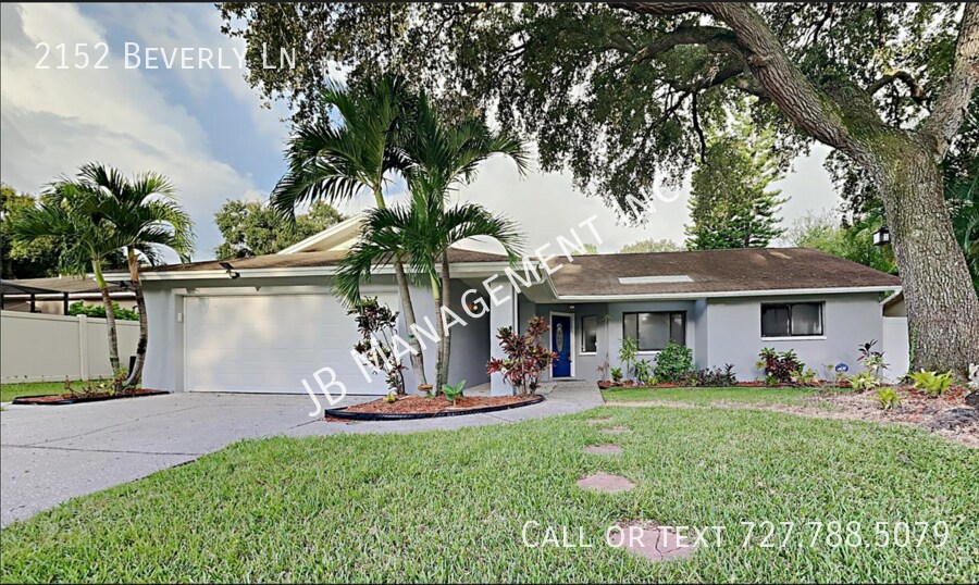 2152 Beverly Ln in Clearwater, FL - Building Photo