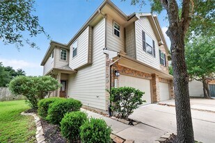 24670 Folkstone Cir in Katy, TX - Building Photo