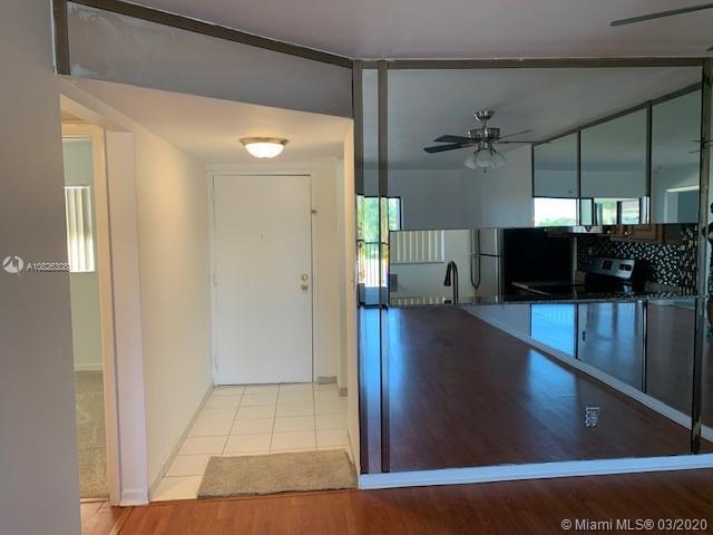 3400 Foxcroft Rd-Unit -307 in Miramar, FL - Building Photo - Building Photo