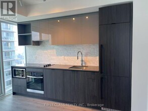 252-5252 Church St in Toronto, ON - Building Photo - Building Photo