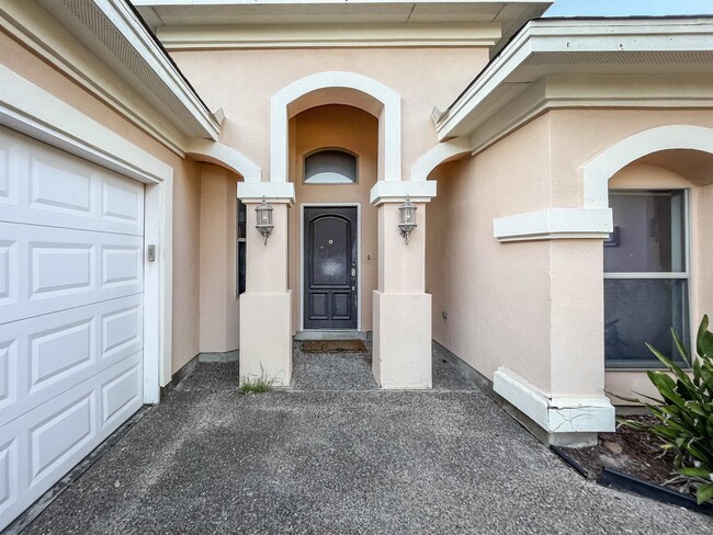3006 Imperial Dr in Laredo, TX - Building Photo - Building Photo