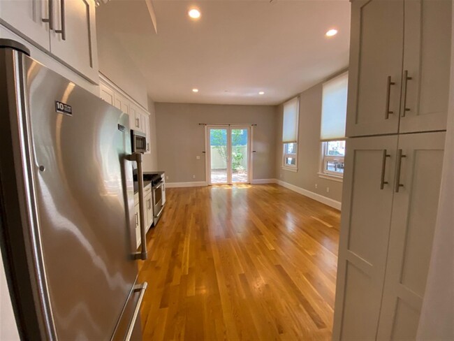 166 Hampshire St, Unit 1A
