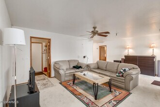 3739 S Siesta Ln in Tempe, AZ - Building Photo - Building Photo