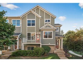 17037 72nd Ave N in Maple Grove, MN - Building Photo