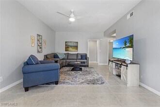 12618 Fox Ridge Dr in Bonita Springs, FL - Building Photo - Building Photo