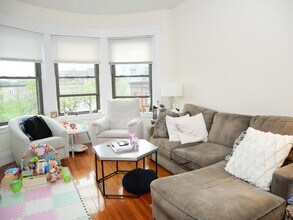 1390 Beacon St in Brookline, MA - Building Photo - Building Photo