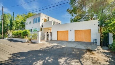 854 W Avenue 37 in Los Angeles, CA - Building Photo - Building Photo