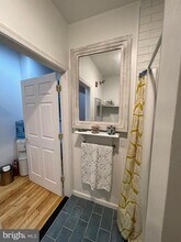 217 W Girard Ave in Philadelphia, PA - Building Photo - Building Photo