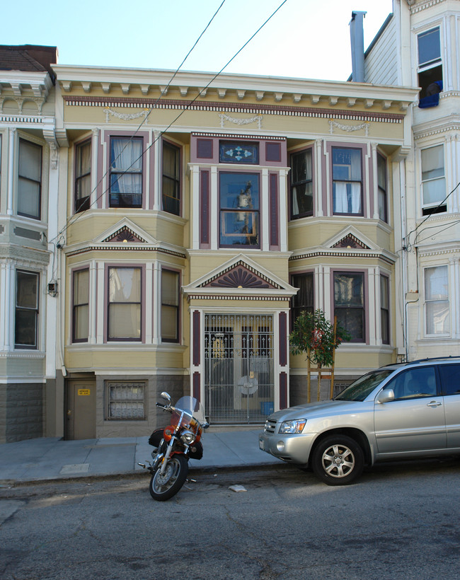 626 Clayton St in San Francisco, CA - Building Photo - Building Photo