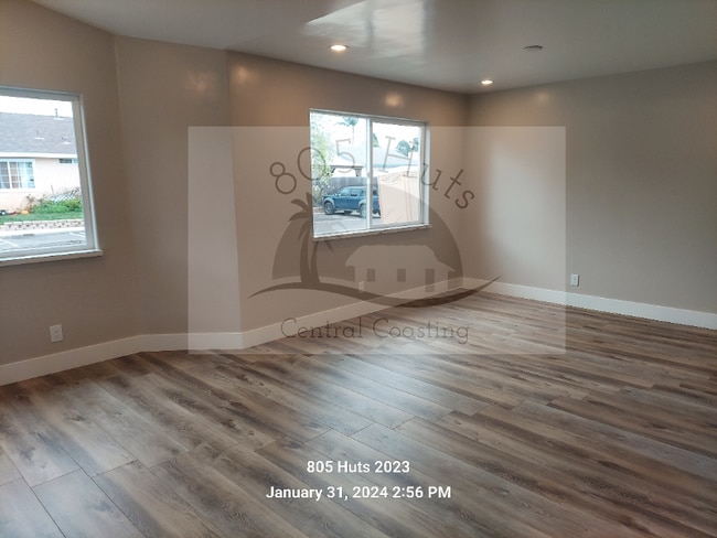 2351 Lexington Ave in Santa Maria, CA - Building Photo - Building Photo