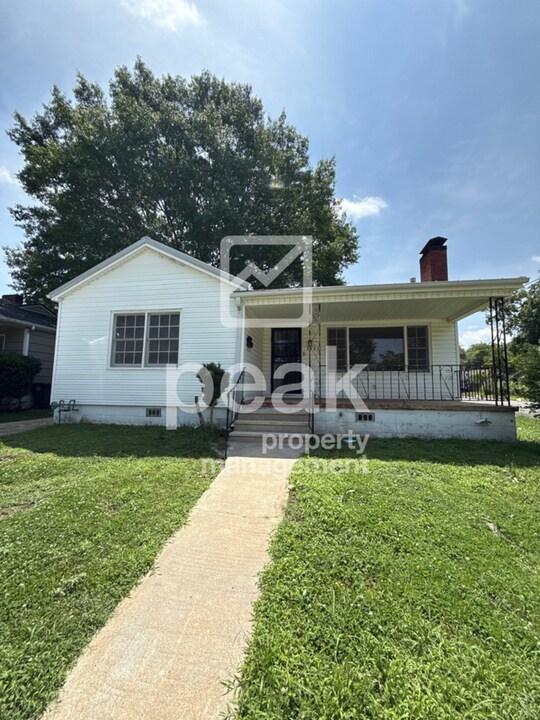 8301 3rd Ave S in Birmingham, AL - Building Photo