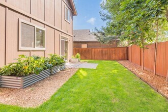 20269 Knightsbridge Pl in Bend, OR - Building Photo - Building Photo