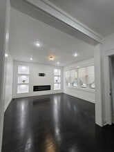 8032 S Sangamon St in Chicago, IL - Building Photo - Building Photo
