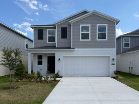 6472 Domizio Dr in Winter Haven, FL - Building Photo