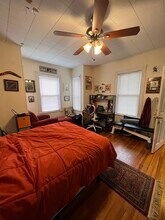 12 Hancock St, Unit 3 in Somerville, MA - Foto de edificio - Building Photo