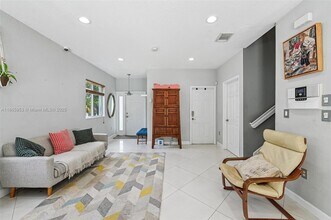 3228 SE 3rd Dr in Homestead, FL - Building Photo - Building Photo