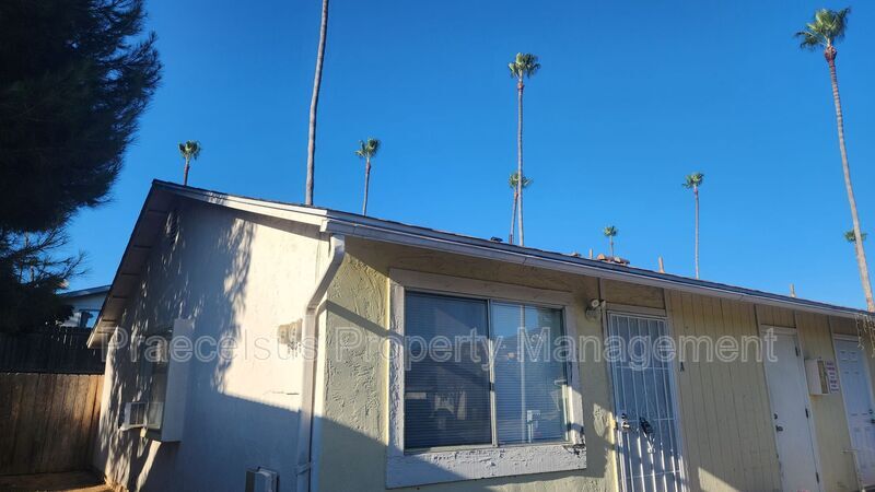 2346 Spring Grove Ln-Unit -Unit A in Spring Valley, CA - Foto de edificio