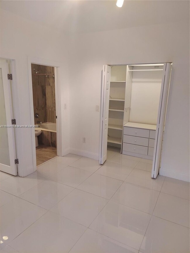 750 Pennsylvania Ave, Unit 1 in Miami Beach, FL - Building Photo - Building Photo