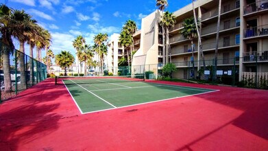 2216 Gulf Blvd in South Padre Island, TX - Building Photo - Building Photo