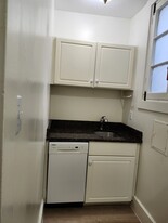 137 Bay State Rd, Unit #4 in Boston, MA - Building Photo - Building Photo