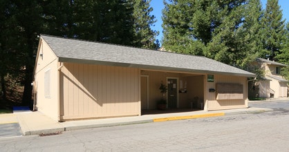 Carson Ridge I & II in Placerville, CA - Foto de edificio - Building Photo