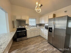 6017 Mission Hills Ct in Mobile, AL - Building Photo - Building Photo