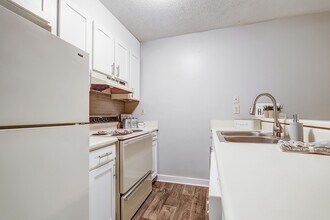 1022 West Apartment Homes in Gaffney, SC - Foto de edificio - Building Photo