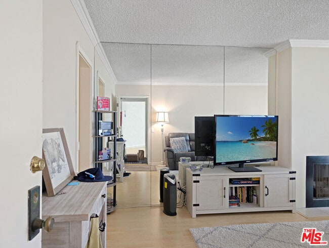1538 11th St in Santa Monica, CA - Building Photo - Building Photo