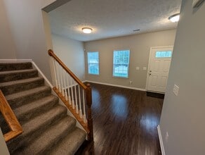 10452 Joyce Ct in Aurora, OH - Building Photo - Building Photo