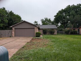 9830 Thistle Trail Dr in Houston, TX - Building Photo