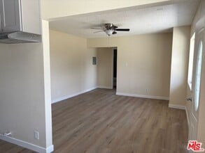 350 E 236th St in Carson, CA - Building Photo - Building Photo