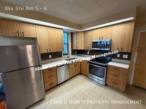 844 5th Ave S in St. Petersburg, FL - Foto de edificio - Building Photo