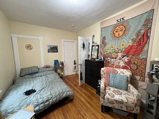 8 Gilson Ter, Unit 1 in Somerville, MA - Building Photo - Building Photo