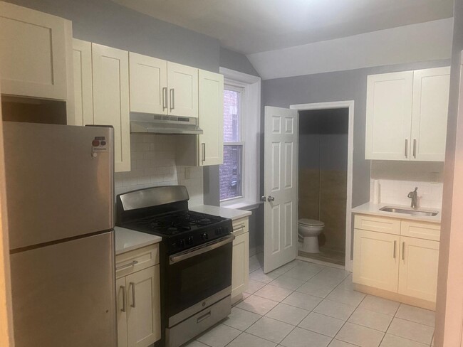 88 Pulaski St | Rentals in Newark, NJ