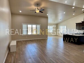 13336 S 50th Dr in Yuma, AZ - Building Photo - Building Photo