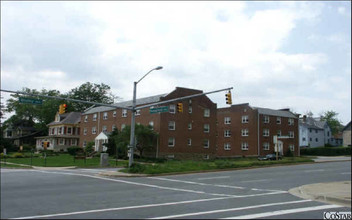 Towson Overlook Apartments in Towson, MD - Building Photo - Building Photo