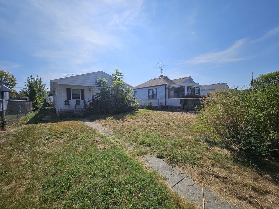 1837 E Legrande Ave in Indianapolis, IN - Building Photo