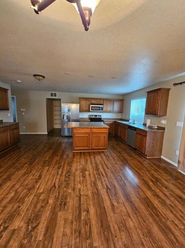 7935 Campground Dr in Fountain, CO - Building Photo - Building Photo