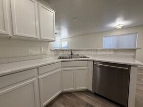 2809 N 107th Dr in Avondale, AZ - Building Photo - Building Photo