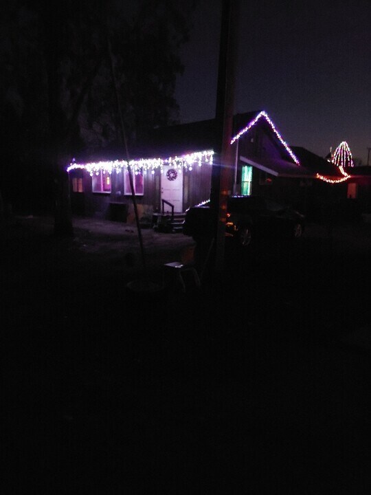 5209 Swayze Rd in Creston, CA - Building Photo
