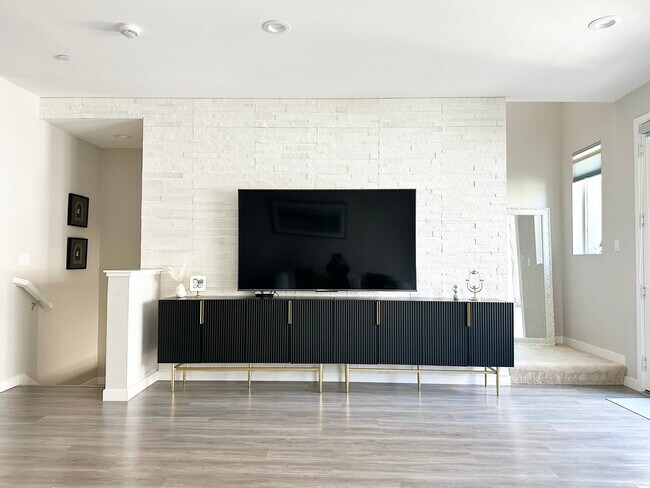 5465 Gracen Way in Dublin, CA - Building Photo - Building Photo