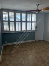 84-965-965 Farrington Hwy in Waianae, HI - Foto de edificio - Building Photo