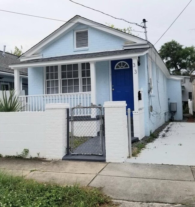 33 Nunan St in Charleston, SC - Building Photo - Building Photo