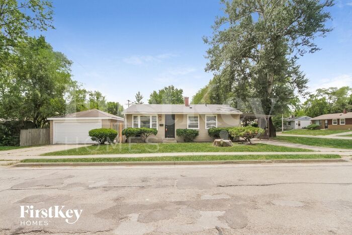 57 Golfview Ln in Carpentersville, IL - Building Photo