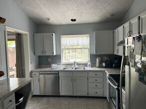 10725 Timothy Dr in Williamsport, MD - Building Photo - Building Photo