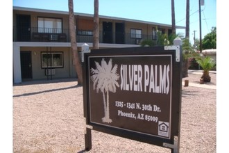 Silver Palms in Phoenix, AZ - Foto de edificio - Building Photo