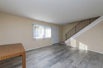 2634 Woodview Ct in Waukegan, IL - Foto de edificio - Building Photo